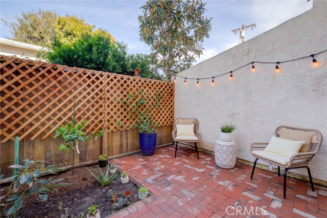 2519 Carnegie Lane, Redondo Beach, California 90278, 2 Bedrooms Bedrooms, ,2 BathroomsBathrooms,Residential,Sold,Carnegie,SB20235745