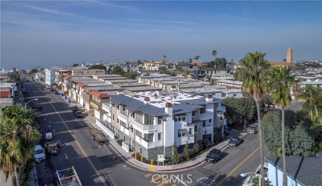 761 Manhattan Beach Boulevard, Manhattan Beach, California 90266, 2 Bedrooms Bedrooms, ,2 BathroomsBathrooms,Residential,Sold,Manhattan Beach,SB18013601