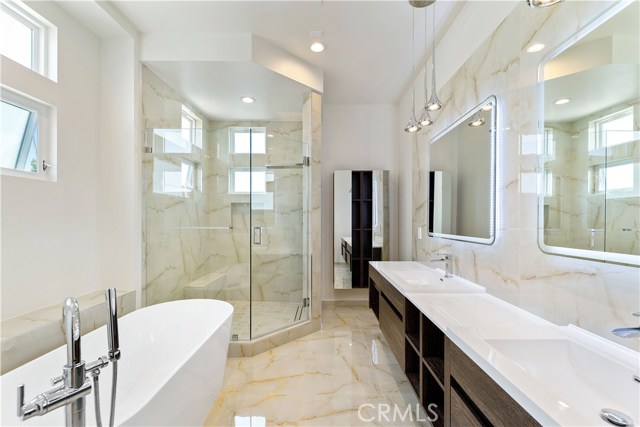 1914 Marshallfield Lane, Redondo Beach, California 90278, 4 Bedrooms Bedrooms, ,3 BathroomsBathrooms,Residential,Sold,Marshallfield,SB20122923