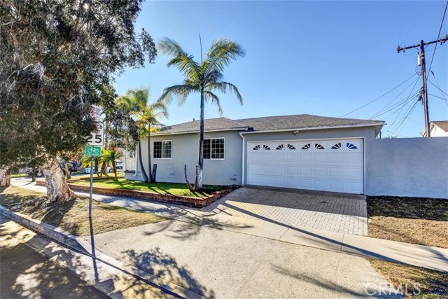 1651 23rd Street, Manhattan Beach, California 90266, 3 Bedrooms Bedrooms, ,1 BathroomBathrooms,Residential,Sold,23rd,PV20240193