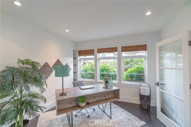 1111 8th Street, Hermosa Beach, California 90254, 4 Bedrooms Bedrooms, ,3 BathroomsBathrooms,Residential,Sold,8th,SB20223282