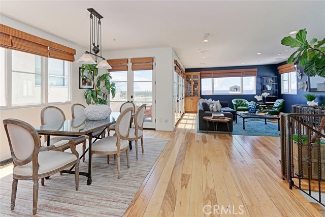 Beautiful wide plank hickory pecan floors throughout top main floor area.