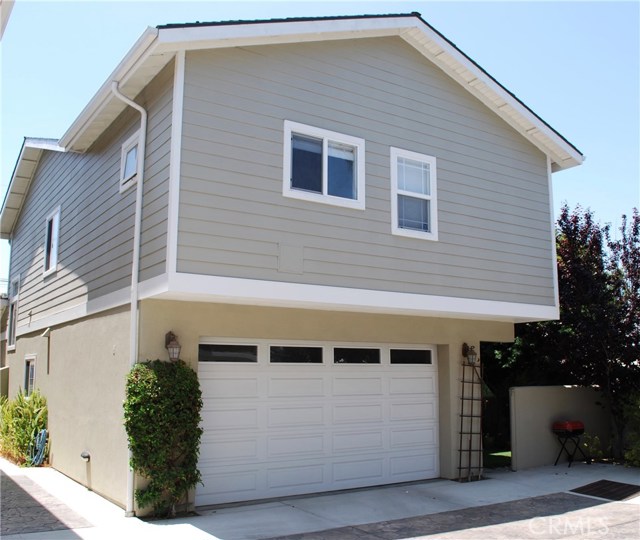 2-Car Attached Garage make it easy to carry in shopping with direct access to the kitchen.