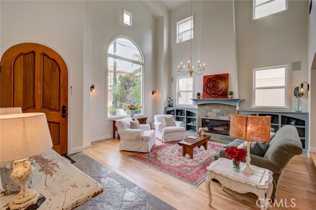 1144 9th Street, Hermosa Beach, California 90254, 5 Bedrooms Bedrooms, ,4 BathroomsBathrooms,Residential,Sold,9th,SB19216948