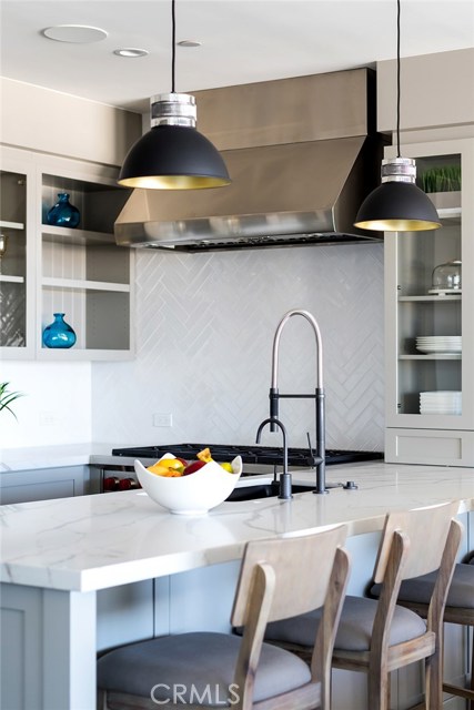 1121 Manhattan Ave, Hermosa Beach, California 90254, 4 Bedrooms Bedrooms, ,2 BathroomsBathrooms,Residential,Sold,Manhattan Ave,SB18116434