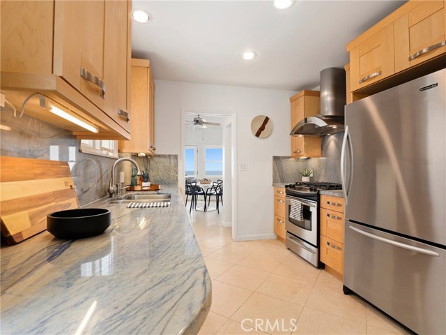 3605 Crest Drive, Manhattan Beach, California 90266, 2 Bedrooms Bedrooms, ,2 BathroomsBathrooms,Residential,Sold,Crest,PW20101894