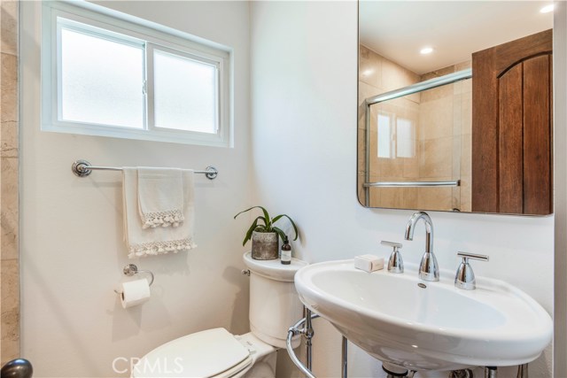 1635 Van Horne Lane, Redondo Beach, California 90278, 4 Bedrooms Bedrooms, ,1 BathroomBathrooms,Residential,Sold,Van Horne,PV19173799