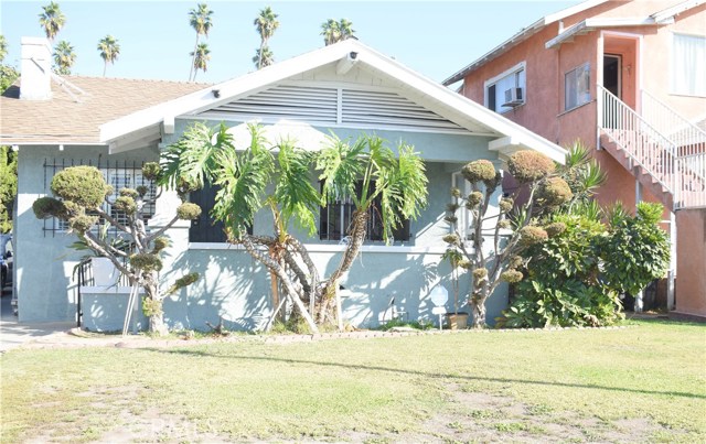 Photo of 4924 Arlington Avenue, Los Angeles, CA 90043