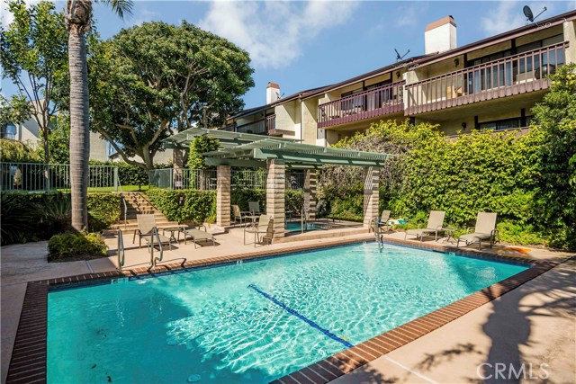 2112 Vanderbilt Lane, Redondo Beach, California 90278, 2 Bedrooms Bedrooms, ,3 BathroomsBathrooms,Residential,Sold,Vanderbilt,SB17089458