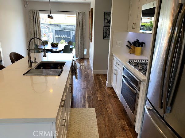 2001 Plant Avenue, Redondo Beach, California 90278, 3 Bedrooms Bedrooms, ,2 BathroomsBathrooms,Residential,Sold,Plant,SB20102366
