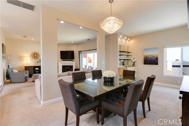 712 Beryl Street, Redondo Beach, California 90277, 4 Bedrooms Bedrooms, ,2 BathroomsBathrooms,Residential,Sold,Beryl,SB18099904