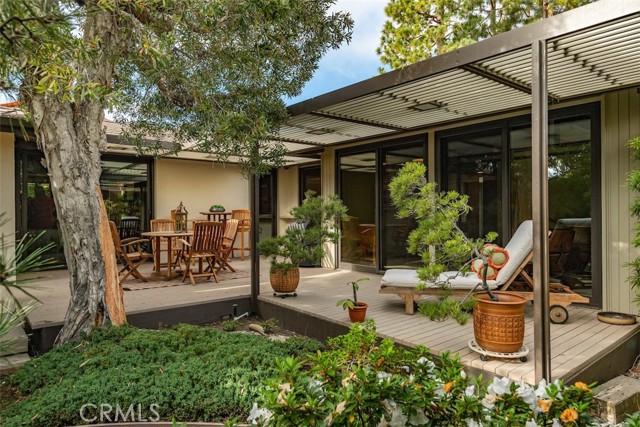 15 Margate Square, Palos Verdes Estates, California 90274, 3 Bedrooms Bedrooms, ,2 BathroomsBathrooms,Residential,Sold,Margate,SB21026966