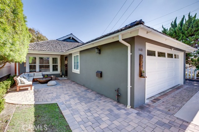 904 Knob Hill Avenue, Redondo Beach, California 90277, 4 Bedrooms Bedrooms, ,2 BathroomsBathrooms,Residential,Sold,Knob Hill,SB20157214