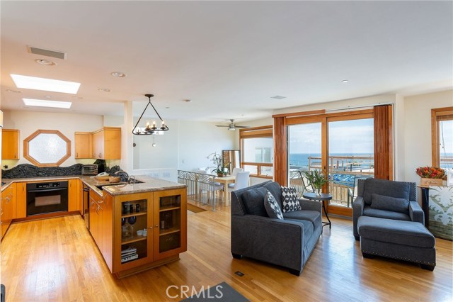 1209 Bayview Drive, Manhattan Beach, California 90266, 2 Bedrooms Bedrooms, ,1 BathroomBathrooms,Residential,Sold,Bayview,SB19189797