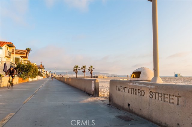 2302 The Strand, Hermosa Beach, California 90254, 5 Bedrooms Bedrooms, ,3 BathroomsBathrooms,Residential,Sold,The Strand,SB17229806