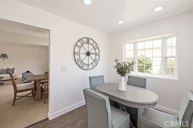 Cute breakfast nook area to start off the day.