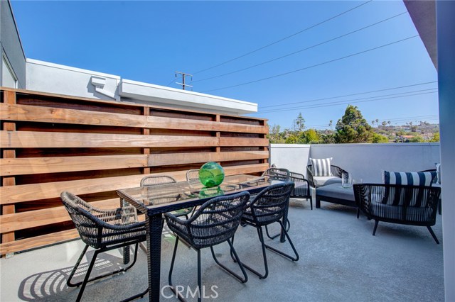 1920 Pacific Coast Highway, Redondo Beach, California 90277, 1 Bedroom Bedrooms, ,1 BathroomBathrooms,Residential,Sold,Pacific Coast Highway,OC20103454