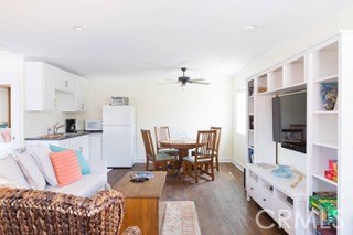 628 35th Street, Manhattan Beach, California 90266, 4 Bedrooms Bedrooms, ,2 BathroomsBathrooms,Residential,Sold,35th,SB19257457