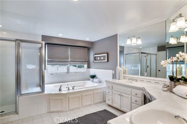 2301 Walnut Avenue, Manhattan Beach, California 90266, 4 Bedrooms Bedrooms, ,3 BathroomsBathrooms,Residential,Sold,Walnut,SB19070535