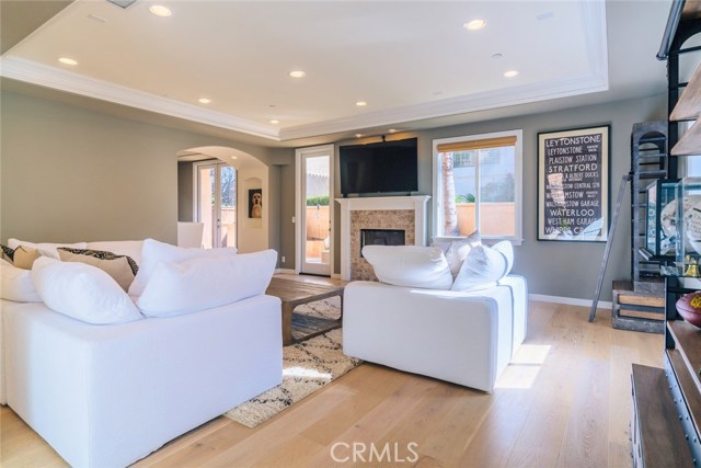 Another perspective on the living room.
