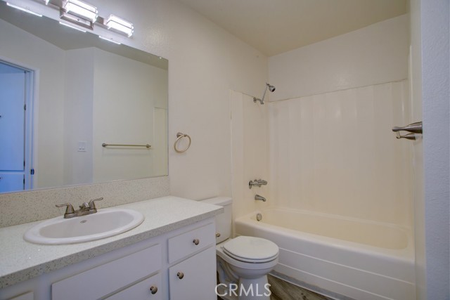 640 The Village, Redondo Beach, California 90277, 1 Bedroom Bedrooms, ,1 BathroomBathrooms,Residential,Sold,The Village,CV21150767