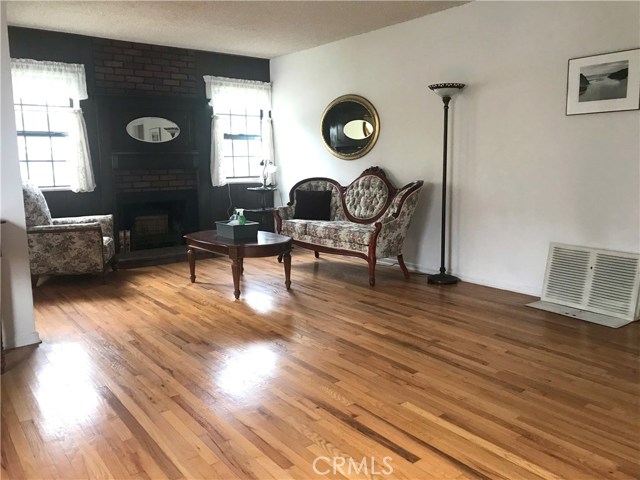 711 Maria Avenue, Redondo Beach, California 90277, 3 Bedrooms Bedrooms, ,3 BathroomsBathrooms,Residential,Sold,Maria,SB20257032