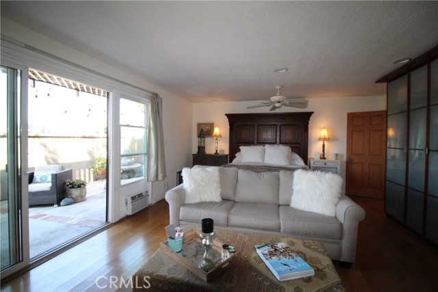 1623 RAYMOND AVENUE, Hermosa Beach, California 90254, 3 Bedrooms Bedrooms, ,2 BathroomsBathrooms,Residential,Sold,RAYMOND AVENUE,SB19254248