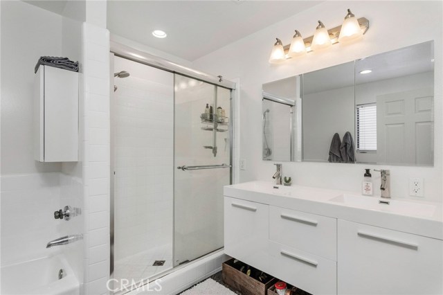 1630 Haynes Lane, Redondo Beach, California 90278, 4 Bedrooms Bedrooms, ,2 BathroomsBathrooms,Residential,Sold,Haynes,SB20070161