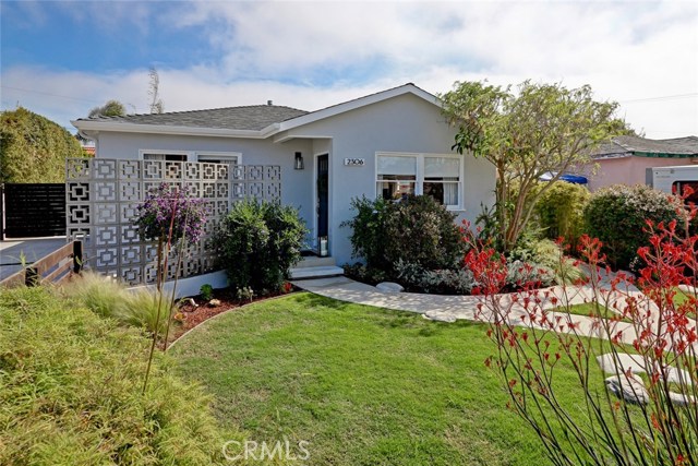 2306 Graham Avenue, Redondo Beach, California 90278, 2 Bedrooms Bedrooms, ,2 BathroomsBathrooms,Residential,Sold,Graham,SB18096314