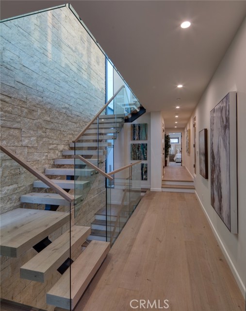 246 30th Street, Hermosa Beach, California 90254, 4 Bedrooms Bedrooms, ,4 BathroomsBathrooms,Residential,Sold,30th,SB19212204