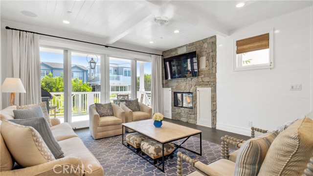 549 3rd Street, Manhattan Beach, California 90266, 5 Bedrooms Bedrooms, ,5 BathroomsBathrooms,Residential,Sold,3rd,SB21052350