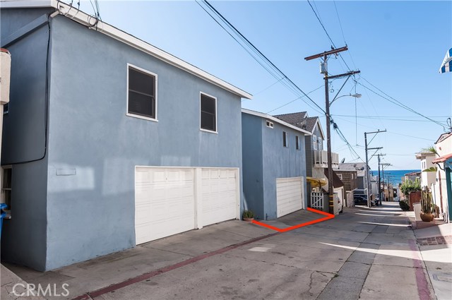 255 28th Street, Hermosa Beach, California 90254, ,Residential Income,Sold,28th,SB18011622