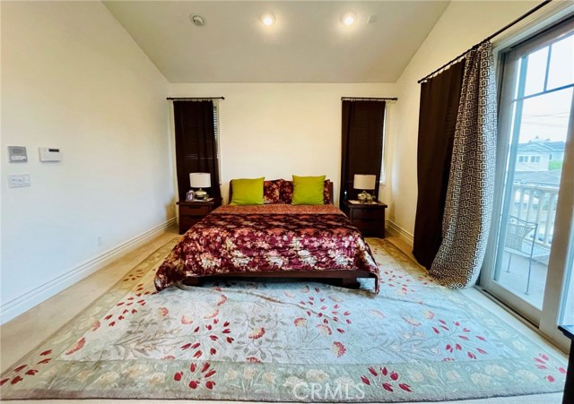 2101 Marshallfield Lane, Redondo Beach, California 90278, 4 Bedrooms Bedrooms, ,4 BathroomsBathrooms,Residential,Sold,Marshallfield,SB20262491