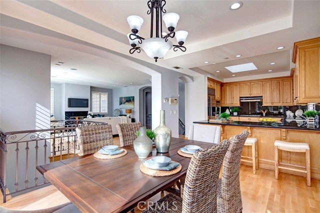 618 Broadway, Redondo Beach, California 90277, 3 Bedrooms Bedrooms, ,2 BathroomsBathrooms,Residential,Sold,Broadway,SB17101227