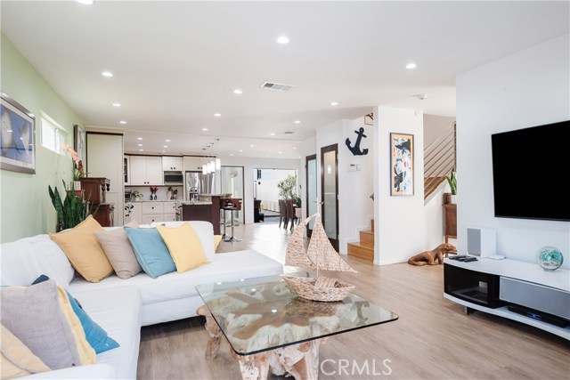 462 27th Street, Manhattan Beach, California 90266, 3 Bedrooms Bedrooms, ,2 BathroomsBathrooms,Residential,Sold,27th,SB20201304