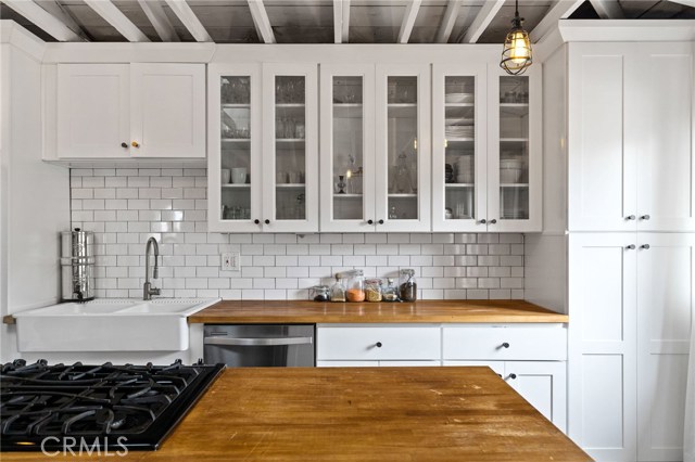 1708 Spreckels Lane, Redondo Beach, California 90278, 3 Bedrooms Bedrooms, ,2 BathroomsBathrooms,Residential,Sold,Spreckels,SB20220711