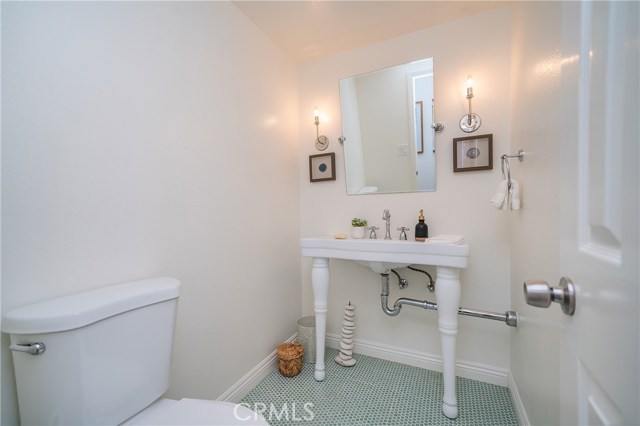 1901 Ernest Avenue, Redondo Beach, California 90278, 3 Bedrooms Bedrooms, ,1 BathroomBathrooms,Residential,Sold,Ernest,SB20019494