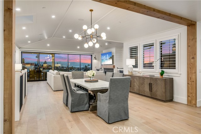 942 15th Street, Hermosa Beach, California 90254, 4 Bedrooms Bedrooms, ,2 BathroomsBathrooms,Residential,Sold,15th,SB20137355