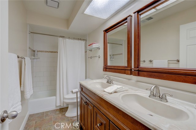 1607 Blossom Lane, Redondo Beach, California 90278, 3 Bedrooms Bedrooms, ,2 BathroomsBathrooms,Residential,Sold,Blossom,SB21041581