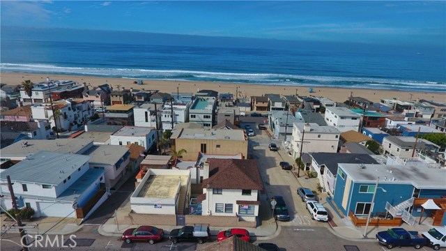 150 31st Street, Hermosa Beach, California 90254, 4 Bedrooms Bedrooms, ,1 BathroomBathrooms,Residential,Sold,31st,SB19066906