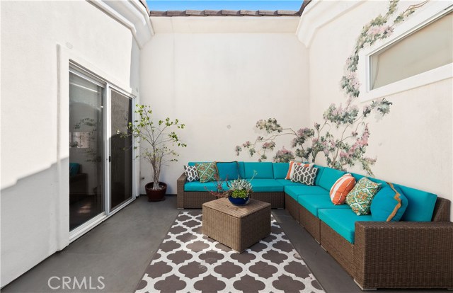 2420 Gates Avenue, Redondo Beach, California 90278, 4 Bedrooms Bedrooms, ,3 BathroomsBathrooms,Residential,Sold,Gates,SB18230134