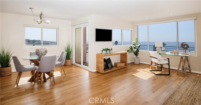 4021 Crest Drive, Manhattan Beach, California 90266, 2 Bedrooms Bedrooms, ,2 BathroomsBathrooms,Residential,Sold,Crest,SB20222826