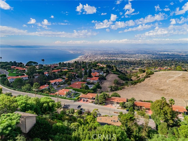 6070 Woodfern Drive, Rancho Palos Verdes, California 90275, 4 Bedrooms Bedrooms, ,3 BathroomsBathrooms,Residential,Sold,Woodfern,PV18032038