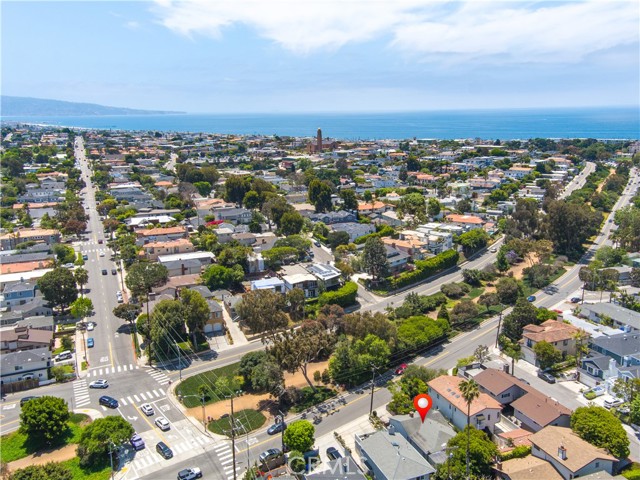 2527 Valley Drive, Manhattan Beach, California 90266, 2 Bedrooms Bedrooms, ,1 BathroomBathrooms,Residential,Sold,Valley,SB21125381