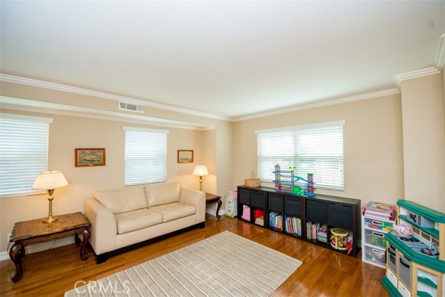 113 Guadalupe Avenue, Redondo Beach, California 90277, 4 Bedrooms Bedrooms, ,3 BathroomsBathrooms,Residential,Sold,Guadalupe,IG18073720