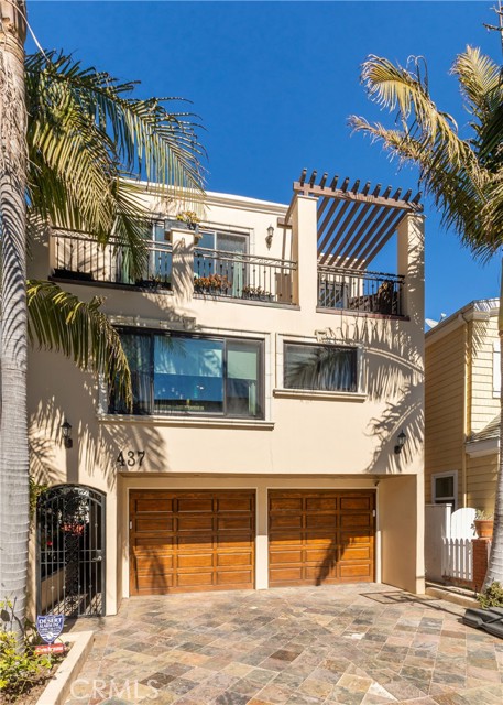437 27th Street, Manhattan Beach, California 90266, 4 Bedrooms Bedrooms, ,3 BathroomsBathrooms,Residential,Sold,27th,SB21036239