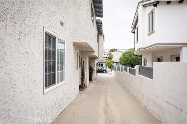 1910 Huntington Lane, Redondo Beach, California 90278, ,Residential Income,Sold,Huntington,PV19148450