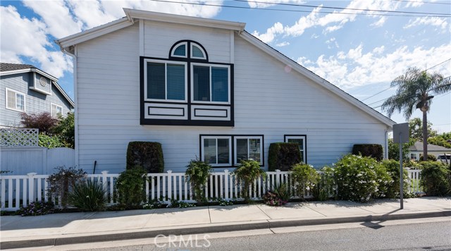 2001 Ernest Avenue, Redondo Beach, California 90278, 4 Bedrooms Bedrooms, ,1 BathroomBathrooms,Residential,Sold,Ernest,SB18238314