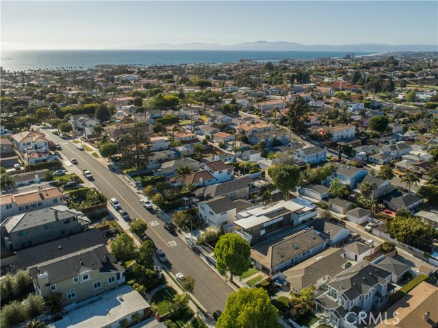 853 Avenue C, Redondo Beach, California 90277, 4 Bedrooms Bedrooms, ,2 BathroomsBathrooms,Residential,Sold,Avenue C,SB18116160