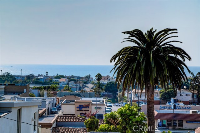 902 6th Street, Hermosa Beach, California 90254, 4 Bedrooms Bedrooms, ,3 BathroomsBathrooms,Residential,Sold,6th,SB20213089
